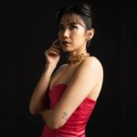 Dinda Kanyadewi Instagram - Considered as a middle-age adult human. 👾 • Photographed by @winstongomez Make up by @nooibeauty Hair do by @emixu_hair • @image.mgt