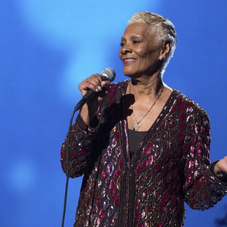 Actress Dionne Warwick HD Photos and Wallpapers December 2020
