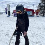 Dionne Slagter Instagram - M’n eerste wintersport 🏂❄️⛄️ Ik wist van tevoren niet of ik dit nou heel leuk zou vinden allemaal, maar ik ben helemaal verkocht. Het is dat ik onder de blauwe plekken zit, anders kregen ze me niet meer mee naar huis. 1. Het mooie gebergte van Val Thorens 2. Lege pistes 3. Dat linker dingetje ben ik 4. Actiefoto 5. Doen alsof ik niet wist dat er een foto werd gemaakt 6. Feestje bij de 360bar 7. ❄️💃🏼 8. Liften 9. Smize 10. Vriendjes❤️