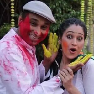 Disha Vakani Instagram - Holi is coming