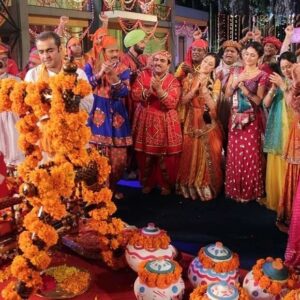 Disha Vakani Instagram - Happy Janmashtami 🌹