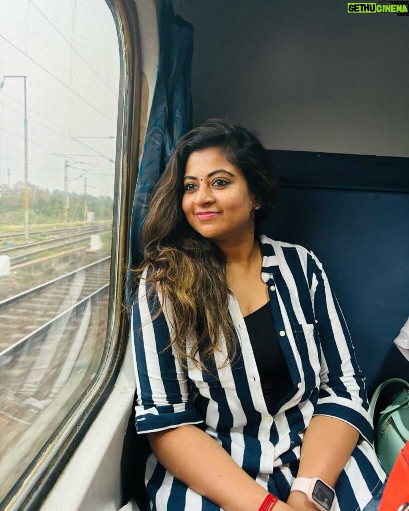 Divya Bharathi Vetrivel Instagram - The train is a small world moving through a larger world 🙌