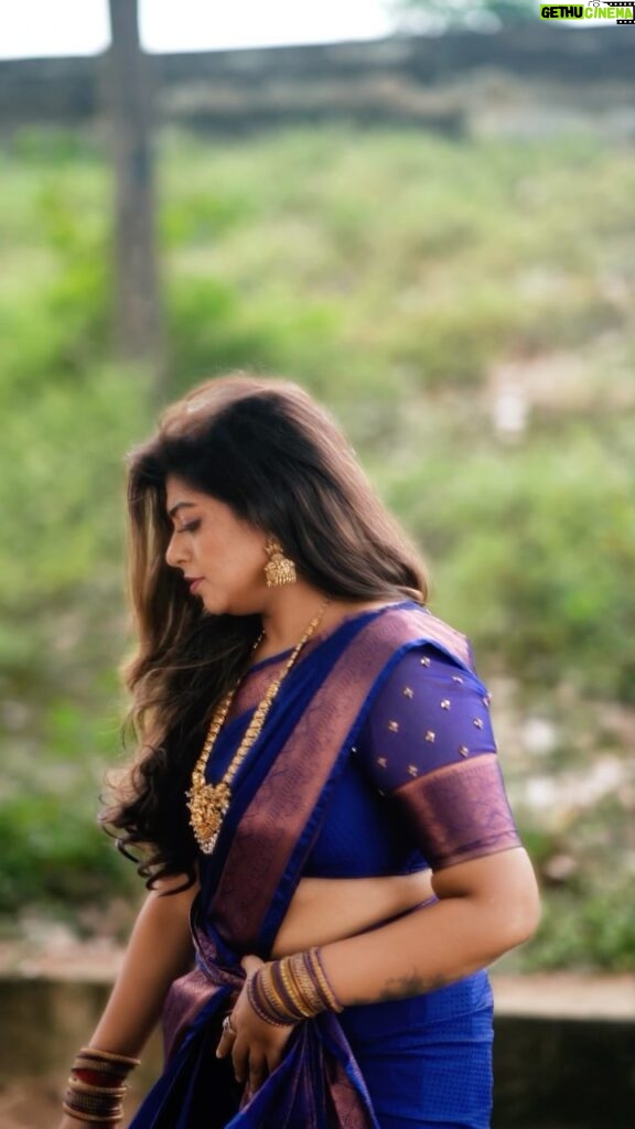 Divya Bharathi Vetrivel Instagram - Saree>>>>>>any outfit 💙