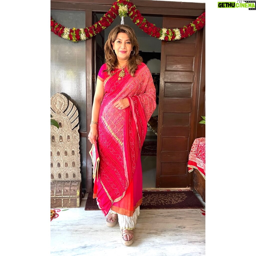 Divya Seth Shah Instagram - In My vain ( Get it 😉) attempt to dissipate the unbearable Tension! I shall divert attention to My Ecological and Sustainable Diwali Day outfit 🙂 The inner dress/ Kameez is from a left over cloth, 5yrs old The crinkled skirt is 15 Yrs old This gorgeous Ghatchola is maybe 20 yes or more 🙂 . . . There is No ‘ Away’ It ALL stays right here On Our Fragile & Exquisite Earth …. #reuse #recycle #refresh #repeat Photo @the_eye_in_the_wild_mihika_