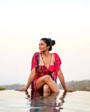 Divyanganaa Jain Instagram - Ye shaam mastani , madhosh kiye jaye…🥰
Wearing- @swimwearindia_shop ☺️
Location - @rinjanilodge 
#divyanganaajain #divyanganajain #lombok #indonesia #lombokisland #bali #travel #travelvlog