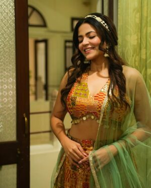 Divyanganaa Jain Instagram - Finally sharing pictures from my sister’s wedding 🥹 
Day 1: Sagai ceremony/ sundowner. 
Wearing- @the_adhya_designer ❤️
Clicked by - @shashankjainfilms 😎
HMU - yours truly ☺️
#divyanganaajain #divyanganajain #indianweddings #jaipurweddings