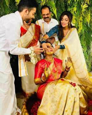 Divyanganaa Jain Instagram - I still can’t believe u @chetnnyajain got married . 🙈🙈my lil sister is married to her love now @shantamkhetan … thank you for your presence in my life baby … you are beautiful soul . @shantamkhetan welcome to our crazy family 😎.