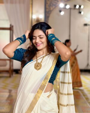 Divyanganaa Jain Instagram - Haldi time ❤️
#divyanganajain #divyanganaajain