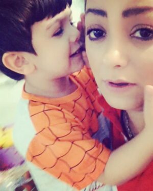 Dj Aiush Instagram - حموز 🤣 لاف يووووو ✌🏻😘