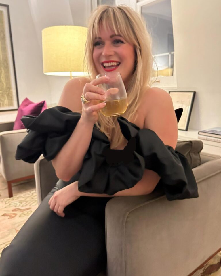 Dolly Alderton Instagram - I really am having a very good time in America. Still haven’t plucked up the courage to say ‘cilantro’ but I will get there. Thank you for accompanying me on this journey.
