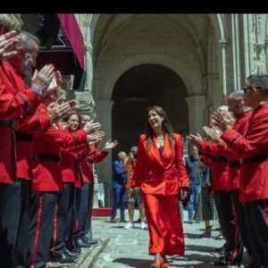 Dolores Redondo Instagram - Sin duda uno de los momentos más importantes y emotivos de este año fue recibir el premio Príncipe de Viana de la Cultura.  Inolvidable. Gracias Navarra ❤ 
Gracias lectores.