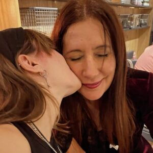 Dolores Redondo Instagram - De todo mi año, me quedo contigo.La vida, mi vida, te amo, hija.#18años