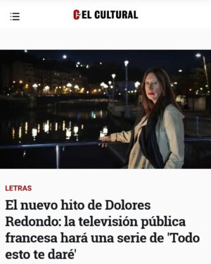 Dolores Redondo Instagram - Mientras avanzamos en el proyecto de la película que se rodará en Galicia, celebramos el estreno de la serie del mismo nombre, que de Todo Esto Te Daré se ha realizado íntegramente en Francia 
Se estrena el próximo 7 de febrero en la televisión pública francesa. Francetv2 
Muchos me preguntáis sobre su emisión en España, solo puedo deciros que me consta que una televisión está negociando esta posibilidad. 
Os seguiré contando...
#toutcelajeteledonnerai #todoestotedaré #doloresredondo #escritoradetormentas