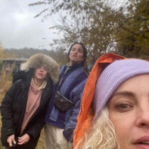 Dolores Fonzi Instagram - BLONDI TE AMO. ❤️ HOY EN BAFICI.

#Blondi #DoloresFonzi #CarlaPeterson #RitaCortese #TotoRovito #LeoSbaraglia
#CineArgentino #BAFICI #LaUnionDeLosRios #GranViaProduction #SetembroCine #PrimeVideo #PrimeVideoLat #AmazonStudios #BarracaProducciones #FilmFactory #LasLigasMenores #TheVelvetUnderground #DjsPareja

@lolafonca @petersoncarla @rita.corteseok @todo.rotito y @leosbaraglia
@launiondelosrios #granviaproductions @setembrocine @primevideolat @incaa_argentina @barracamx @filmfactoryent @sonochachi @sanmitre @agusllaca @santicarabante #MarkJohnson #TomWilliams @ferdelnido #LorenaVillareal #DarianDeLaFuente @tylenolprincess @laxmilorr @lasligasmenores @thevelvetundergroundofficial @blondieofficial @djspareja @soundslikeahitfactory  @digicinearg 

@eljavierj @micasaiegh @susipics @andrespestrada @jesiksuarez @pedroosuna @evgeniablanc @gretaure @pauka @mana.mitre @katiasze @anggaracija @malvinamariani @ezepierri @echidiaz @laurasegatta @torresorosco_v @luisa_cavanagh @manjaresdepelicula @silvanawaisberg

@quanta_pos @cubicpost @ericmccs @cali_ricotta @violehiggins @ema.tab @ivanjulia_@snuchybuuchy @javibravo.fx @felipe75m @sebaaortega @terecuello @lucasmorlan @nikevenuti @anamill @wo_portillodelrayo @ponnylee @cecicaeiro78 @herediamartin_ @baldino.lara @larriera.lucas @linaetchesuri @msolcorrea @jzampari @paulinadana.m @renzo_silvetti @martincho_etcheverry @edgardomarinozzi @mariamelatos @cl4r4.cl4r4 @lvrod @thefuckingmister @lautarodelpasado