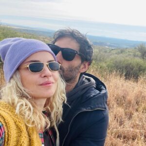 Dolores Fonzi Instagram - BLONDI TE AMO. ❤️ HOY EN BAFICI.

#Blondi #DoloresFonzi #CarlaPeterson #RitaCortese #TotoRovito #LeoSbaraglia
#CineArgentino #BAFICI #LaUnionDeLosRios #GranViaProduction #SetembroCine #PrimeVideo #PrimeVideoLat #AmazonStudios #BarracaProducciones #FilmFactory #LasLigasMenores #TheVelvetUnderground #DjsPareja

@lolafonca @petersoncarla @rita.corteseok @todo.rotito y @leosbaraglia
@launiondelosrios #granviaproductions @setembrocine @primevideolat @incaa_argentina @barracamx @filmfactoryent @sonochachi @sanmitre @agusllaca @santicarabante #MarkJohnson #TomWilliams @ferdelnido #LorenaVillareal #DarianDeLaFuente @tylenolprincess @laxmilorr @lasligasmenores @thevelvetundergroundofficial @blondieofficial @djspareja @soundslikeahitfactory  @digicinearg 

@eljavierj @micasaiegh @susipics @andrespestrada @jesiksuarez @pedroosuna @evgeniablanc @gretaure @pauka @mana.mitre @katiasze @anggaracija @malvinamariani @ezepierri @echidiaz @laurasegatta @torresorosco_v @luisa_cavanagh @manjaresdepelicula @silvanawaisberg

@quanta_pos @cubicpost @ericmccs @cali_ricotta @violehiggins @ema.tab @ivanjulia_@snuchybuuchy @javibravo.fx @felipe75m @sebaaortega @terecuello @lucasmorlan @nikevenuti @anamill @wo_portillodelrayo @ponnylee @cecicaeiro78 @herediamartin_ @baldino.lara @larriera.lucas @linaetchesuri @msolcorrea @jzampari @paulinadana.m @renzo_silvetti @martincho_etcheverry @edgardomarinozzi @mariamelatos @cl4r4.cl4r4 @lvrod @thefuckingmister @lautarodelpasado