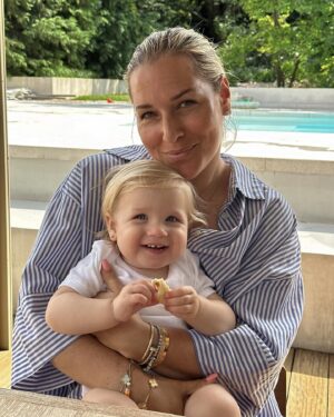 Dominika Cibulková Instagram - Little bit of me and NiNi from today 🤍 #cottagelife
