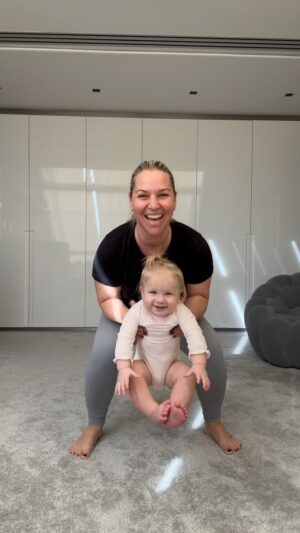 Dominika Cibulková Instagram - Kamoši chcete rozkvitnúť do jarnej formy alebo lepšie povedané doťuknúť formu pred letom? 

Platforma @fitlavia.sk ( s ktorou som isla do novorocnej nakopavacky a bola fantasticka! ) je zameraná na zdravý, životný štýl a aktualne chystá 4-týždňovú jarnú fit výzvu aby sme to pred letom ešte vyladili - ved predsa nebudeme teraz zastavovat ☝🏻💪🏻💥 

O čom to bude? : 

Cvičíš s rôznymi TOP trénermi ✔️

Dostaneš jedálničky s nákupným zoznamom - budeš vedieť čo a kedy jesť ☝🏻 

Verzie cvikov pre začiatočníkov aj pokročilých ✔️

Vzdelávanie každý deň ✔️

Živé vysielania - môžeš sa odborníkov spýtať čokoľvek ťa zaujíma - namotivovaná komunita s tisíckami účastníkov 👌🏻

#jarnavyzva je určená pre začiatočníkov, pokročilých aj mamičky po pôrode. Link tu : http://www.jarnavyzva.sk/ alebo v mojom BIO ✌🏻