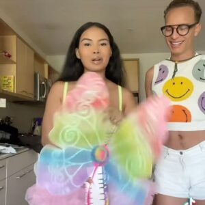 Dominique Defoe Instagram - HAPPY BI VISIBILITY DAY LUVRS🌈💜💖✨ be loud, proud & bright FOREVA🌅🌸 #bisexualawarenessweek