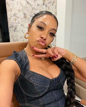 Dominique Perry Instagram - Hope y'all enjoyed enjoyed eps. 1 & 2 of Rap Sh!t season 2! See you next week 💅🏾 

#rapshit @rapshitonmax
