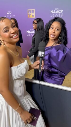 Dominique Perry Instagram - The sisterhood is one of one.

Thee @dominquep came through with the sleeve, the look, and the #DiarrafromDetroit energy during her interview with @kylapratt at the #NAACPImageAwards.

Catch our good sis in the series premiere of #DiarrafromDetroit TOMORROW on BET . 🙌🏾