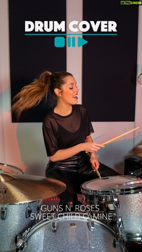 Domino Santantonio Instagram - Domino completely nails this cover of the rock ‘n’ roll classic, Sweet Child O’ Mine by Guns ‘n’ Roses! What do you think? Show her some love in the comments! #gnr #gunsnroses #sweetchildomine #sweetchildofmine #rocknroll #rockmusic #drumming #drumbash #dominosantantonio #thomann
