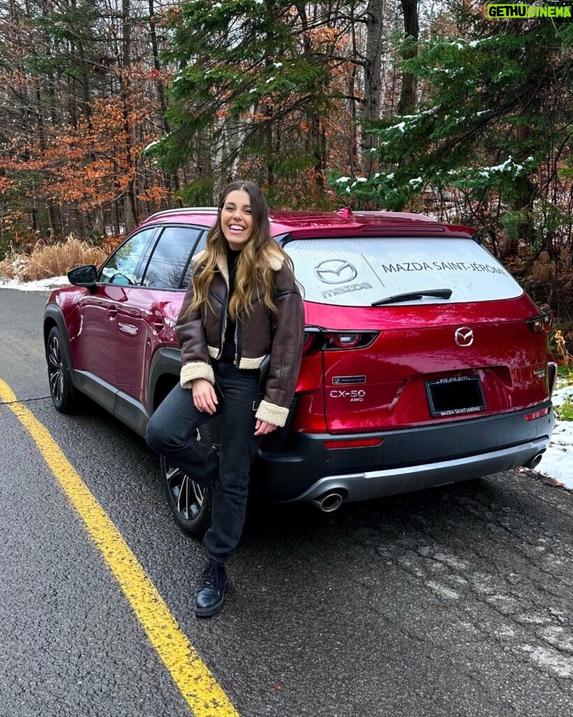 Domino Santantonio Instagram - Prête pour l’hiver grâce à @mazda_saint_jerome 🚗❄️ Un gros merci de me permettre d’être confortable et en sécurité sur la route 🤝🏻❤️ Ready for winter thanks to @mazda_saint_jerome 🚗❄️ A big thank you for keeping me comfortable and safe on the road 🤝🏻❤️ #MazdaSaintJerome #CX50 #mazda #WinterTime #car #drummer #winter #newcar