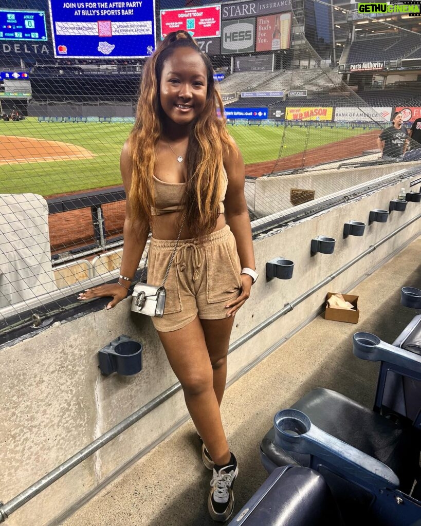 Donshea Hopkins Instagram - I made the yankee cap more famous than the Yankees can 💙🤍