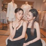 Dora Hsieh Instagram - 昨天跟樂到 #微風之夜 玩耍超開心 好久沒一次見到這麼多人了🤣🤣 很開心這次 @imaginextw 帶我們一起直播 分享了好多 @clubmonaco 的新品（我後來直接帶走前男友婚禮那套了嘿嘿） 大家看的開心嗎～昨天直播印象最深刻最好笑的是哪個部分呢 欸 知道我為什麼問嗎 因為我也多要了三個非賣品托特包在這篇文要給大家抽獎啦😎😎😎😎 一樣！5/17前分享這篇文並留言告訴我直播讓你們印象最深刻的部分 送好送滿是必須的，畢竟昨天很快樂的當了一天你們的漂亮寶貝嘛😌😌😌 Make up: @backstagejimywu Hair: @80sstudio 吳非 @nofly644 攝影： @kay820one 凱華、Neo