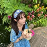 Dora Hsieh Instagram - 在泰國最無法抗拒的就是芒果糯米飯 還有夜市的舒服洋裝跟可愛髮帶 在泰國怎麼購物慾一直暴漲咧 幸好我自己帶的涼鞋超舒服，沒理由買鞋了🤣🤣 好啦 朵媽羨慕到爆，只好這次好好做功課，下次帶她來玩🥰 💅🏻： @imsony.tw 👡： @dafshoes