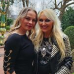 Doro Pesch Instagram - Have a look behind the scenes of a shooting for German national TV #SWR with my beautiful friend #ReginaHalmich, the eternal boxing champion. This was a lot of fun and will air later this year. This year will be awesome for Regina. 🥊🥊🥊 Watch out! 🤘💪❤️🙏 #Love, #Doro - @reginahalmich @swraktuell @ard @hotelerbprinz - - - #doropesch #conqueress #allweare #warlock #allformetal #triumphandagony #boxing #boxen #boxchampion #boxingchampion #dorofürimmer #metal #heavymetal #metalhead #metalqueen #queenofmetal #fürimmer #hotelerbprinz #rocknroll #hairmetal #blondeshavemorefun #vegan #soberlife #nuclearblastrecords @nuclearblastrecords #monstersofrock #monstersofrockradio