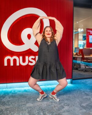 Dorothee Dauwe Instagram - Triiiiing! 📞 Het telefoonnummer voor #ElkeBellerWint is er! 🤩 Kon jij ‘0800 45678’ hieruit afleiden? 😂