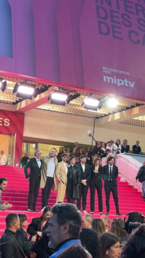 Dorothée Pousséo Instagram - Pour spoiler tous tes potes grâce à @canneseries 🩷✨
