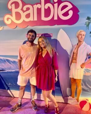 Dorothée Pousséo Instagram - Merveilleuse soirée pour cette pépite de film!!! Foncez voir BARBIE vous allez adorer c’est sûr! C’est tellement intelligent et drôle ☺️ Et tellement rose !!! Comme son public ce soir 💖💖💖

@6pri1 @natoogram @melococo @aurel__i_e @warnerbrosfr #barbiemovie #barbie #avantpremiere #pink