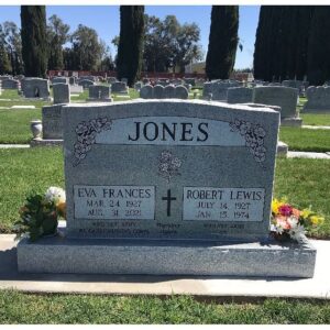 Dot-Marie Jones Instagram - One more Birthday pic for momma.  Took awhile to have made but mom and dad’s headstone 🪦 is in place🙏🏻❤️ love and miss you both so much. 🥹😭❤️🙏🏻🪦 ❤️💔