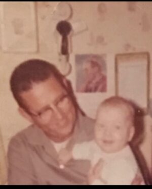 Dot-Marie Jones Instagram - TODAY IS MY DADS HEAVENLY BIRTHDAY 🎂 HE WOULD HAVE BEEN 96 . HE PASSED 49 YEARS AGO WHEN I WAS 10. MISS HIM EVERYDAY❤️🎂HAPPY BIRTHDAY DAD I HOPE YOU AND MOMMA ARE OUT DANCIN🥹❤️🎂 #BOB&EVA