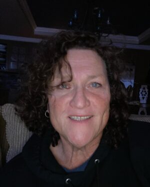 Dot-Marie Jones Instagram - THIS IS 59!!! WHOOOP WHERE THE HELL DOES THE TIME GO?? I’M BLESSED AND LUCKY TO BE HERE TODAY AND I WANT TO THANK YALL FOR THE LOVE AND WISHES. And @bridgettcjones THANK YOU FOR BEING THE BEST GIFT EVER.  REMEMBER TO LAUGH A LOT AND MAKE MEMORIES!! I LOVE YOUS!!!