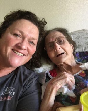 Dot-Marie Jones Instagram - HAPPY HEAVENLY BIRTHDAY MOMMA I MISS YOU EVERYDAY AND LOVE YOU FOREVER!! FUNNEST WOMAN EVER!! 🎂🎈❤️🥺🙏🏻🥰#MOMMA #EVA  I CAN’T BELIEVE YOU HAVE BEEN GONE ALMOST 7 MONTHS. I HOPE YOU AND DAD ARE OUT DANCING!❤️❤️❤️🥺🥺🥺🙏🏻🥰🎂 MOMMA WOULD BE 95 TODAY 🥰🥰🥰🙏🏻🥺