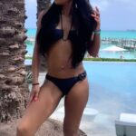 Dr. Contessa Metcalfe Instagram - @bahamarresorts one ‘lil ankle can’t hold down a true “G” 💪🏾 #IRebukeYouSatan #DrContessa #HauteDoc #MetcalfeFamily #SpringBreak2024 👙 @gucci