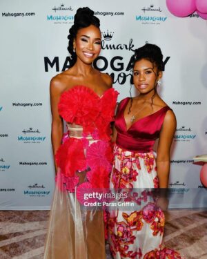 Dr. Contessa Metcalfe Instagram - “SPRING IN FULL BLOOM”
➡️swipe for more➡️

 Styled by @shenell.welch for the @hallmarkmahogany Honors led by visionary @alexiskarr 

The Theme Of the Event: Garden Party Chic💐

Custom Dress: vivianevalerius 
Makeup: @makeupmagician31 
Hair: @therealjanelsmith 
📸. @thephotomanlife 

Thank you for making me look and feel beautiful 💕

#DrContessa #TheHauteDoc