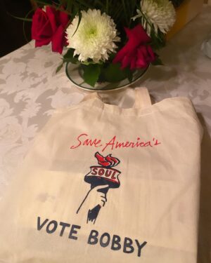 Drea de Matteo Instagram - The future of America if we are lucky enough to still have a country in 2024.

My truth seeking baby girl Alabama and @robertfkennedyjr 🇺🇸🗽

Swipe and LISTEN to @delbigtree Bad video but the message is there! 🤝🇺🇸🗽

This is no longer about politics —if it were I’d keep my actors mouth shut..This is about humanity n 50% of this country has no clue what’s really been going on behind the facade of the WhiteHouse..that circus is being run by a barrage of unelected officials most of you may not have heard of.  Most of em have totalitarian tea round this time of the year in 🇨🇭 n prepare the next crisis to offer you a solution.  None of them have your backs no matter how many social issues they capture your hearts with.  All distractions to keep you at war with each other and with yourselves.  Democracy is dying before our eyes all by their design. 

We have to put on our Revolution RFK pants n RISE UP n save America.  Other countries are fighting back against their infiltrated cabinets.  Why have we gone so soft?  We are letting them commit enormous crimes against humanity.  Fight for your children and grandchildren🙏🏽

I know my liberal friends would fall madly in love with Kennedy if they were properly introduced to what he’s done and what he stands for.  The hijacked media by our fake administration will not allow his voice to be heard.  Sounds like we are not living in a free country.  How do my liberal friends feel about that?  I can honestly say that if every liberal and Democrat in America had the actual chance to hear RFKs message and more importantly his humble delivery (cuz God knows they hate Trumpz) they’d  take to the streets to LET HIM BE HEARD.  He is relegated to the few brave podcasters (at this point the only non compromised journalists n hosts left) because those boys who drink tea in🇨🇭 see him as DANGER bc he brings the TRUTH…So they’ll arrest Trump over n over with zero grounds and they’ll silence Kennedy.  Dictatorship anyone? 

Maybe..GIVE PEACE A CHANCE…. He’s a Kennedy for fucks sake…. Ask Not what your country can do for you but WHAT YOU CAN DO FOR YOUR COUNTRY. 🇺🇸🗽

#ULTRAFREE @ultraafree ⚔️🇺🇸⚔️