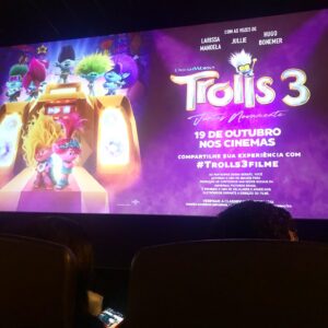 Duda Batista Instagram - Sempre fui fã dos Trolls, e tive até festa de aniversário deles.
E hoje assisti a pré estréia de #trolls3 e foi incrível! parabéns a todos envolvidos!🥰👏🏻🎉

.
.
.
Look: @pipitus.kids 
Loja: Pipitus Kids 

@universalpicsbr
@larissamanoela 
@andreamurucci 

#trolls3filme  #larissamanoela #universalfilm #domingo #dudabatista #atriz #atrizmirim