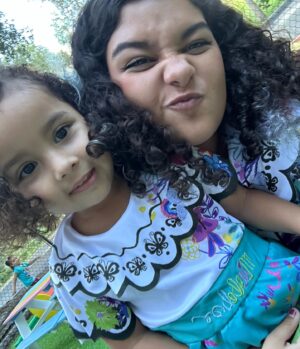 Duda Silva Instagram - 05 de outubro, o dia da princesa mais linda do mundo 🌎🥹🫶🏼
.
.
.
#sister #sis #sisters #irmã #teamo #teamoirmã #linda #bebezinha #3anos #princesa #princesadisney #madrigal #familiamadrigal #encanto #mirabel #linda