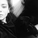Duygu Yetiş Instagram - Beyaz 🖤 Siyah