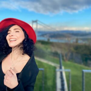 Ece Özdikici Instagram - Bilmem, biz çok güldük. ❤️❤️‍🩹