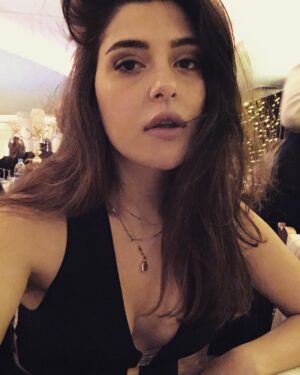 Ecem Akbin Instagram - Düğün mü 🌿