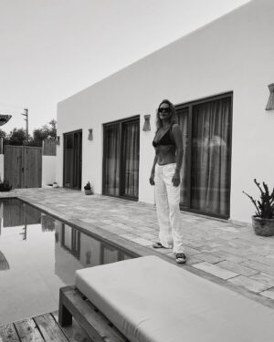 Ecem Karavus Instagram - Göbeğimi içime çekmed……