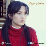 Ecem Özkaya Instagram - #Repost @hayatsarkisitv with @repostapp. ・・・ Melek'in verdiği evlenme kararı karşısında Hüseyin ne yapacak? @ecemozkaya @mostproduction #HayatŞarkısı #kanald yarın akşam saat 20:de kanal d de 😉🎈
