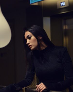 Ecem Özkaya Instagram - ‘ Morticia Addams ‘ loadin … 🖤 📸: @cansinnsoyer