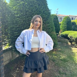 Ecrin Su Çoban Instagram - İYİ BAYRAMLAR🍬