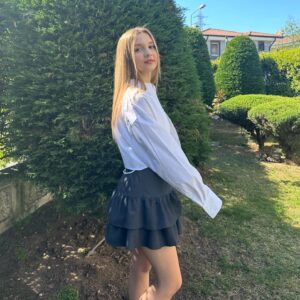 Ecrin Su Çoban Instagram - İYİ BAYRAMLAR🍬